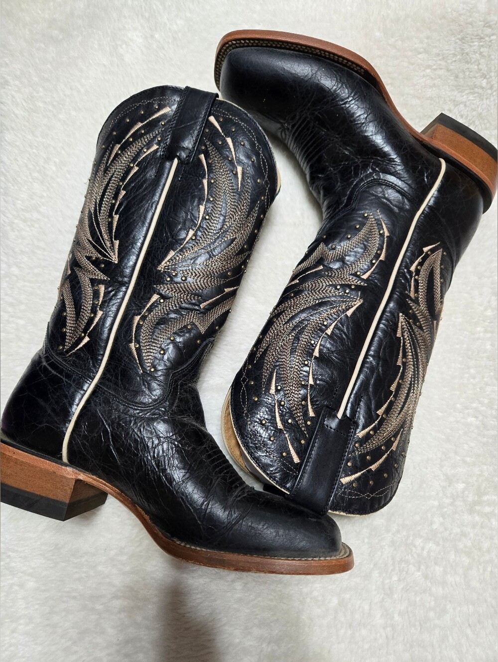 Shyanne Hadley Western Performance Broad Square Toe Cowboy Boot Size: 7